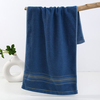 Ensemble de serviettes de bain en coton blanc Logo personnalisé Hôtel piscine Voyage serviette haute qualité pour tous les âges