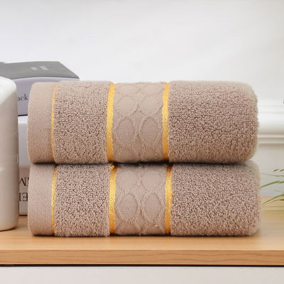 Doux et confortable 100% coton serviette de bain 110g pour une expérience de bain luxueuse