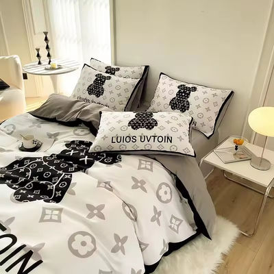 180GSM dessin animé tête d'ours blanc conception d'ours ensemble de literie collection couverture de lit couverture de lit coussin
