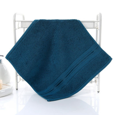 Améliorez votre expérience de spa du visage avec une serviette en coton de couleur solide de 34*34 cm