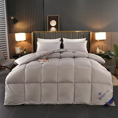 Maison 100% polyester épaissie chaude 5 étoiles Hilton Hôtel textile remplissage couette couette