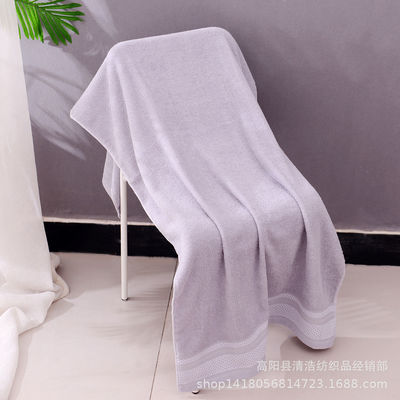 Une serviette de bain de couleur solide pour adultes Logo personnalisé Publicité Essuie-glace pour poitrine haute absorption