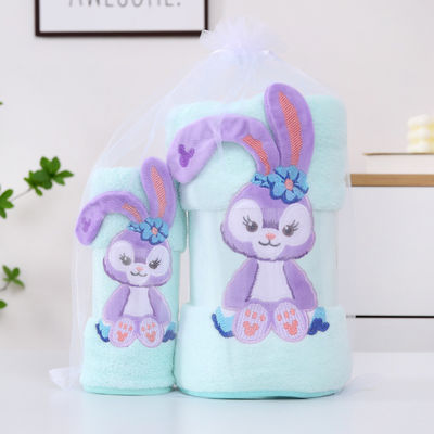 Polyester épaissis Delu serviettes souples séchage rapide et absorbant l'eau avec des cadeaux à la main