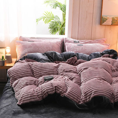 Accueil Hôtel 4 pièces de lit en flanelle, couverture de couette, coussin plat, taille Queen/King
