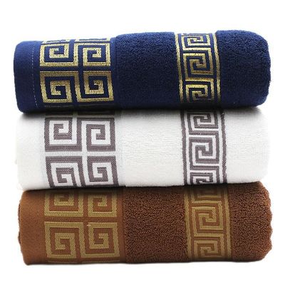 Logo du client Toile à séchage rapide Tone foncé Jacquard Toile de bain ensemble cadeau pour le ménage