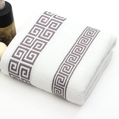 Logo du client Toile à séchage rapide Tone foncé Jacquard Toile de bain ensemble cadeau pour le ménage