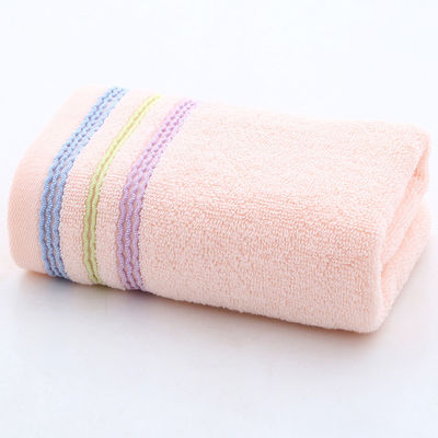 Ensemble de serviettes Dobby multicolores en coton 100% pour une expérience de bain douce et absorbante