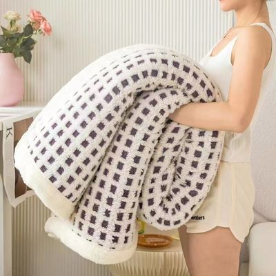 Vêtements de taille supérieure portés sur le corps entier Sweatshirt couverture télévision en flanelle Vêtement en laine Hoodie couverture avec manche