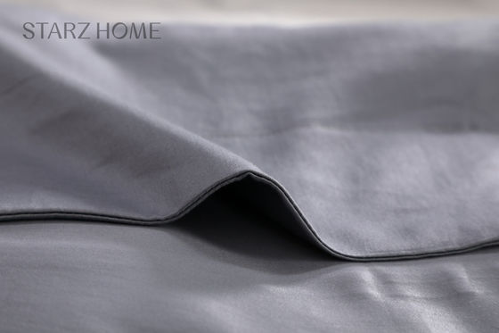 Un ensemble de draps de lit moderne et simple 100% coton pour toute saison