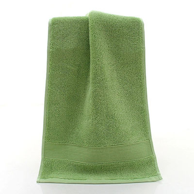 Couleur personnalisée de luxe brodée à motif rayé ensemble de serviettes de bain pour la maison hôtel spa