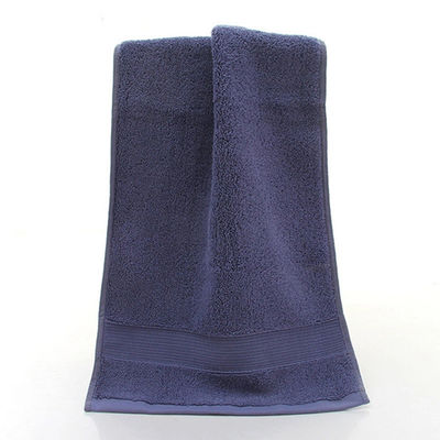 Couleur personnalisée de luxe brodée à motif rayé ensemble de serviettes de bain pour la maison hôtel spa