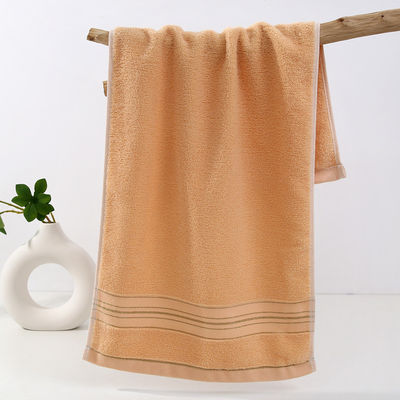 Une serviette pour le visage en tissu de coton à 100% 35*75 cm, une serviette absorbante à séchage rapide pour adultes 100g-120g