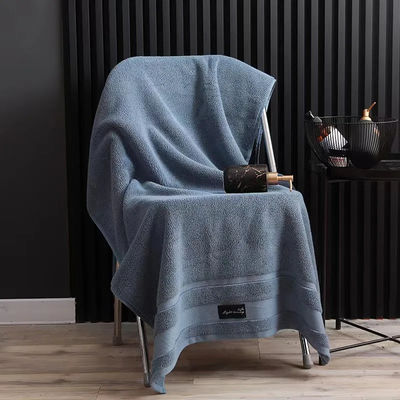 Ensemble de serviettes d'hôtel de luxe en coton pur avec motif à rayures épaisses et design jacquard