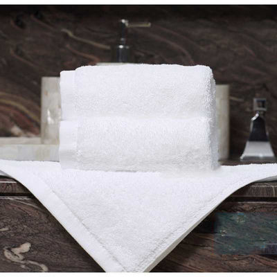 Logo personnalisé Hôtel de luxe 5 étoiles Blanc 100% coton Dobby Face Hand Bath Towels Set