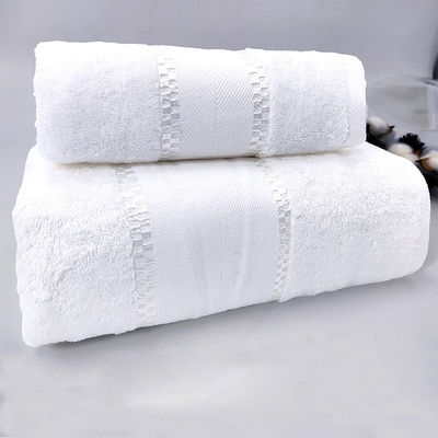 Ensemble de serviettes de bain pour hôtel cinq étoiles avec taille personnalisée en couleur solide 16S serviette de coton