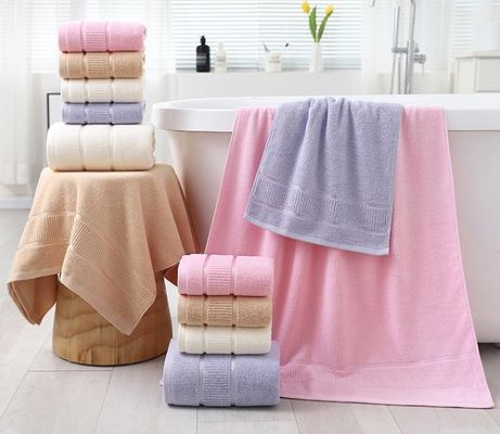 Embroidery Logo serviette en coton pour enfants femmes hôtel de maison Spa Ect 35 * 75 cm / 70 * 140 cm