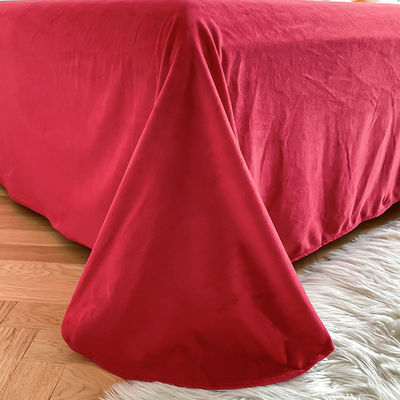 Dans la couleur rouge chaud de la visque de velours de cristal lit ensemble pour l'hiver Lit couverture de lit