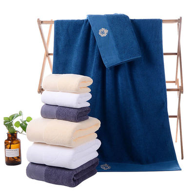 Logo personnalisé Broderie serviettes en coton blanc Puri coton serviette adsorbante douce pour hôtel