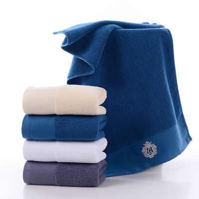 Logo personnalisé Broderie serviettes en coton blanc Puri coton serviette adsorbante douce pour hôtel