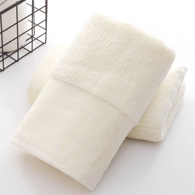 Tissu en fibre de bambou super propre serviette pour le visage serviette de bain avec motif d'impression animale 2024
