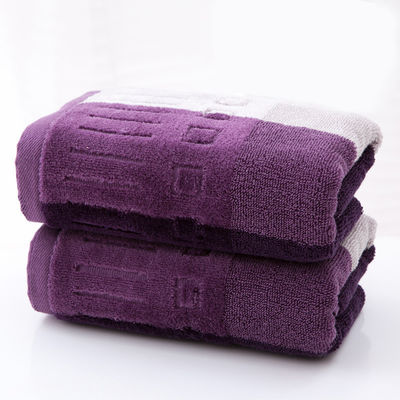 Découvrez le luxe du coton pur avec cet ensemble de serviettes de bain en tissage simple durable