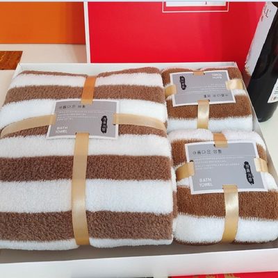 Épaississement de la courbe tricotée Plush Cationic Set 3 en 1 serviette pour salle de bain de concepteur comme indiqué