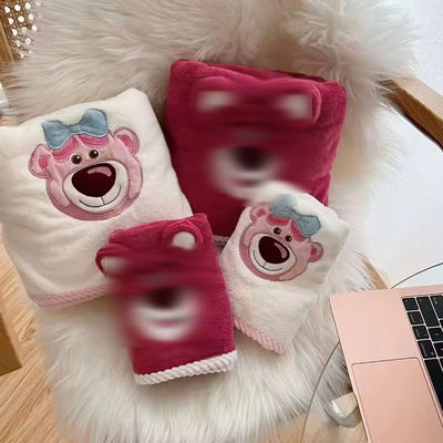 Super forte absorption de l'eau maison bébé ensemble de serviette de bain ensemble de velours de corail avec motif de dessin animé