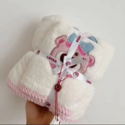 Super forte absorption de l'eau maison bébé ensemble de serviette de bain ensemble de velours de corail avec motif de dessin animé