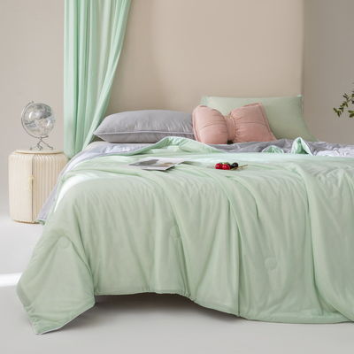 Couverture de couverture d'été en microfibre avec la soie de bambou populaire en couleur personnalisée
