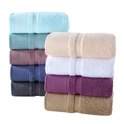 Logo personnalisé Longues serviettes en coton pour les hôtels Douces absorbant et flexible