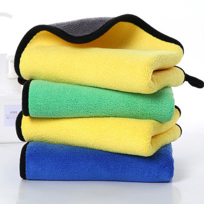 Tissu de nettoyage de voiture en peluche épais sur mesure 40x40 serviettes de voiture colorées avec microfibre de bord