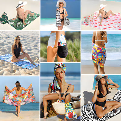 Des dessins animés personnalisables imprimés sur une serviette de plage et un design doux pour femme idéal pour le quotidien