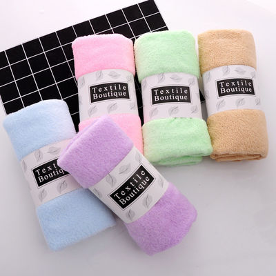 Tous les groupes d'âge peuvent profiter de notre serviette en laine de corail sèche pour le nettoyage doux et le bain