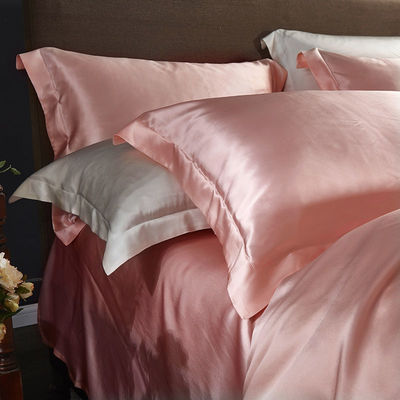 Découvrez le confort avec nos ensembles de literie 100% en soie pure couverture de couette