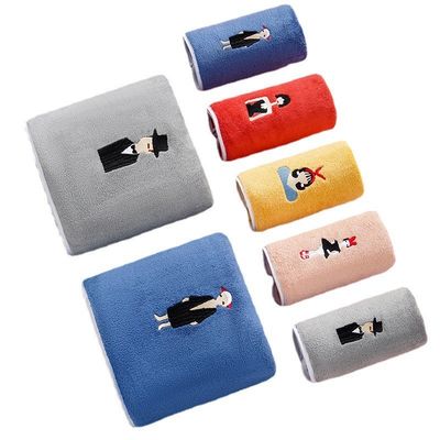 Option de matériau en microfibre Luxe personnaliser le logo Broderie Hôtel Set cadeau serviette de bain