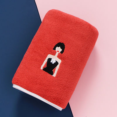 Option de matériau en microfibre Luxe personnaliser le logo Broderie Hôtel Set cadeau serviette de bain