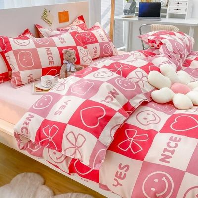 Couette de lit de style attrayant à la mode avec une densité de tissu anti-acariens 173*118