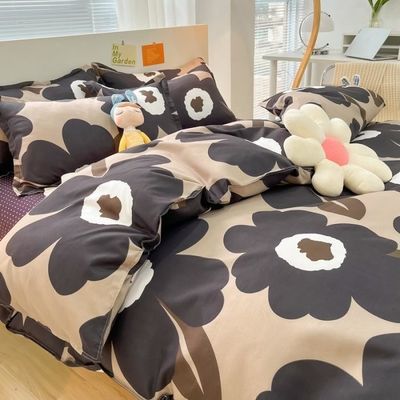 Couette de lit de style attrayant à la mode avec une densité de tissu anti-acariens 173*118