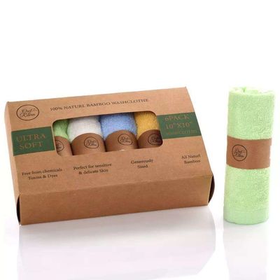 Une serviette pour bébé en coton mélangé pour enfants super doux et absorbant