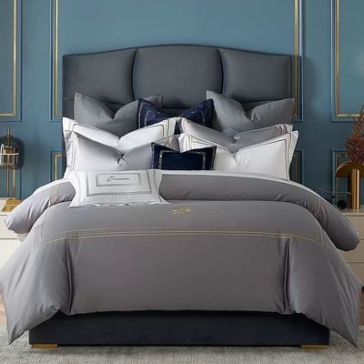 Ensemble de literie d'hôtel en coton personnalisé avec le logo de broderie de luxe et de style européen Percale