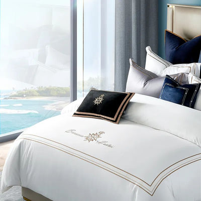 Ensemble de literie d'hôtel en coton personnalisé avec le logo de broderie de luxe et de style européen Percale