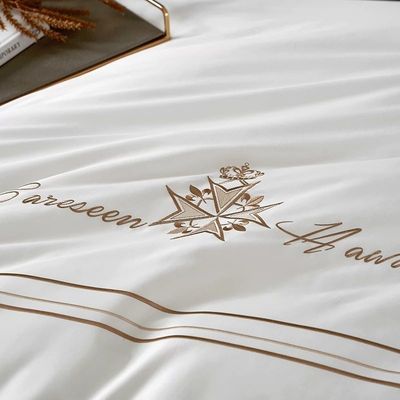 Ensemble de literie d'hôtel en coton personnalisé avec le logo de broderie de luxe et de style européen Percale