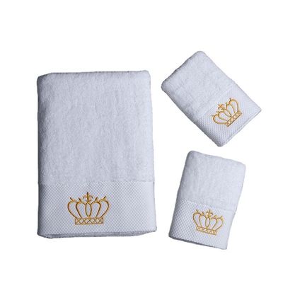 Des serviettes en coton pur pour les hôtels et les ménages avec un logo personnalisé en blanc