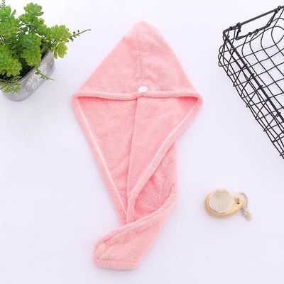 Une serviette personnalisée pour cheveux de couleur solide en tissu absorbant doux pour séchage rapide et épaississement
