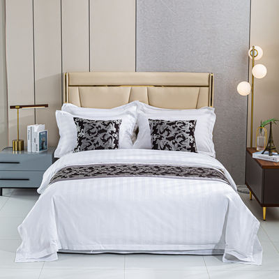 Kit de mariage en quatre pièces Toutes les saisons Lit d'hôtel de luxe avec soin facile et les meilleurs prix