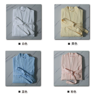 Des robes de salon de beauté avec un logo personnalisé vous éblouissent et impressionnent vos invités