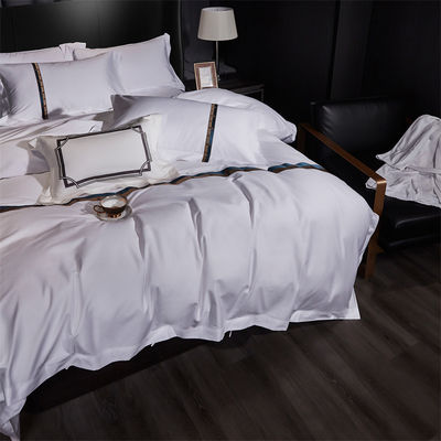 Maison sur mesure 100% coton satin Large bande 60s Jet Blanc Broderie Couverture de lit de luxe