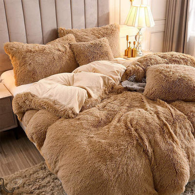 Couverture de lit en velours de cristal en peluche en peluche en quatre pièces avec 100% de fibres de polyester