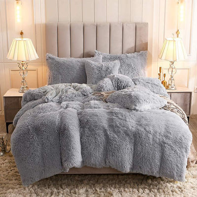 Couverture de lit en velours de cristal en peluche en peluche en quatre pièces avec 100% de fibres de polyester