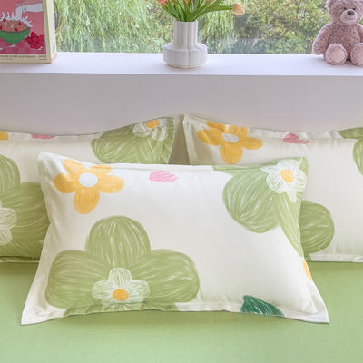8 PCS Ensembles de literie en microfibre imprimée avec des rideaux assortis dans des couleurs personnalisées